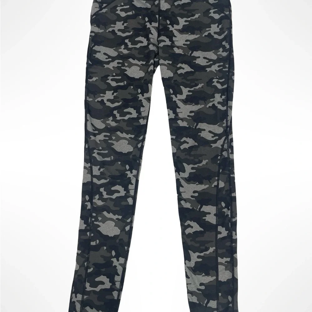 Fabletics street camo leggings size‎ medium